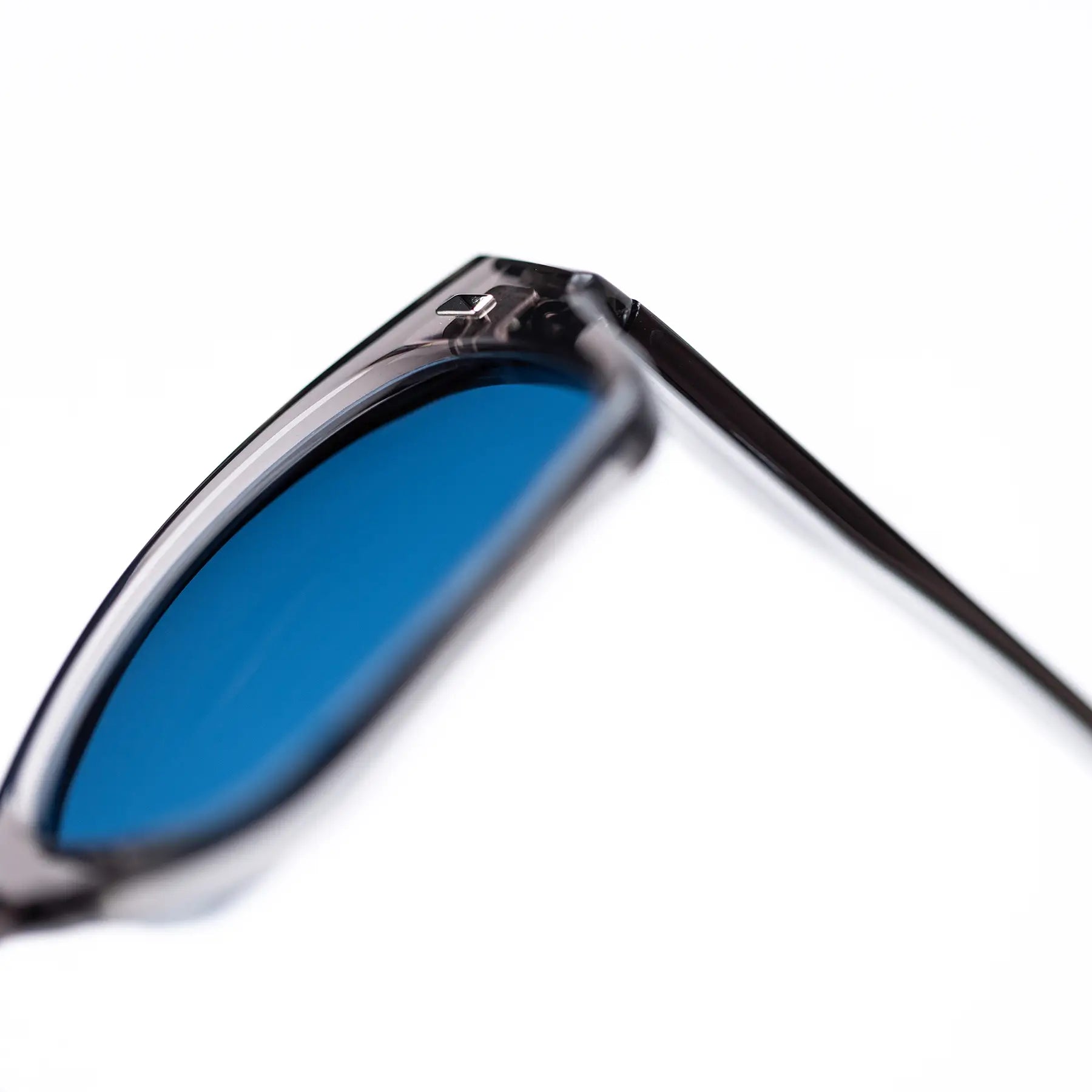 Oliver Peoples Decon OV5076