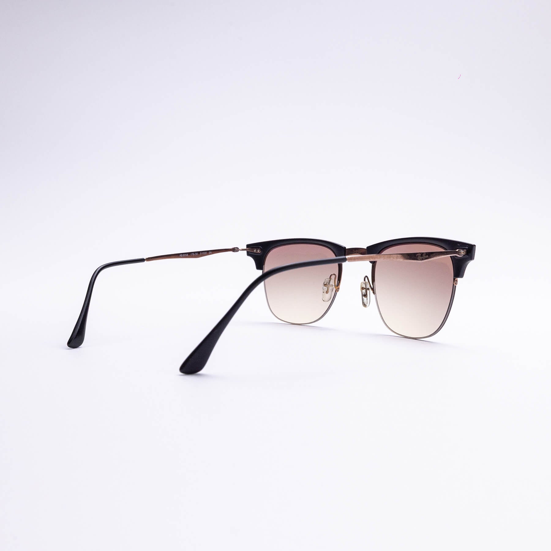 Monture solaire vintage Ray-Ban RB 8056 2010s — Seconde Édition Montréal 4