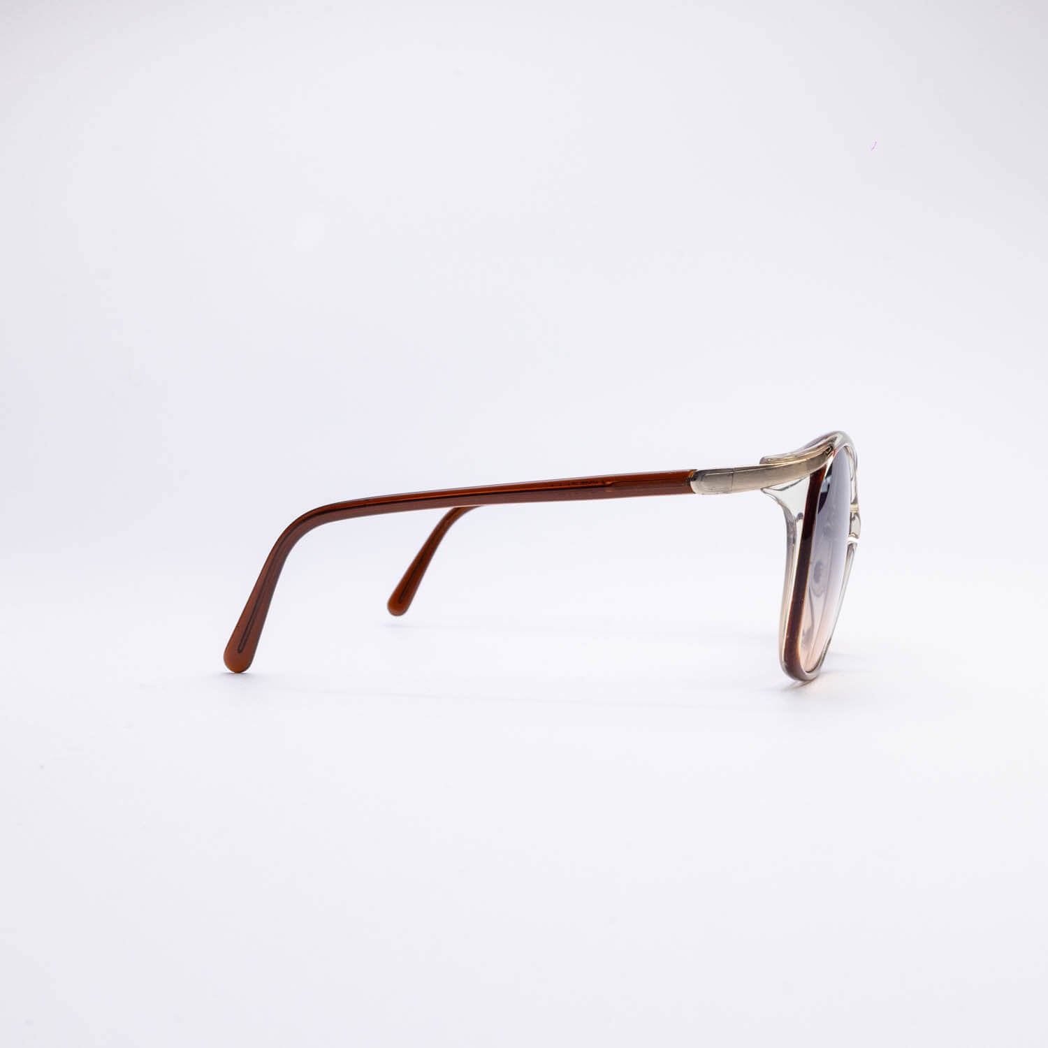 Monture solaire vintage Luxottica C05 90s — Seconde Édition Montréal 3
