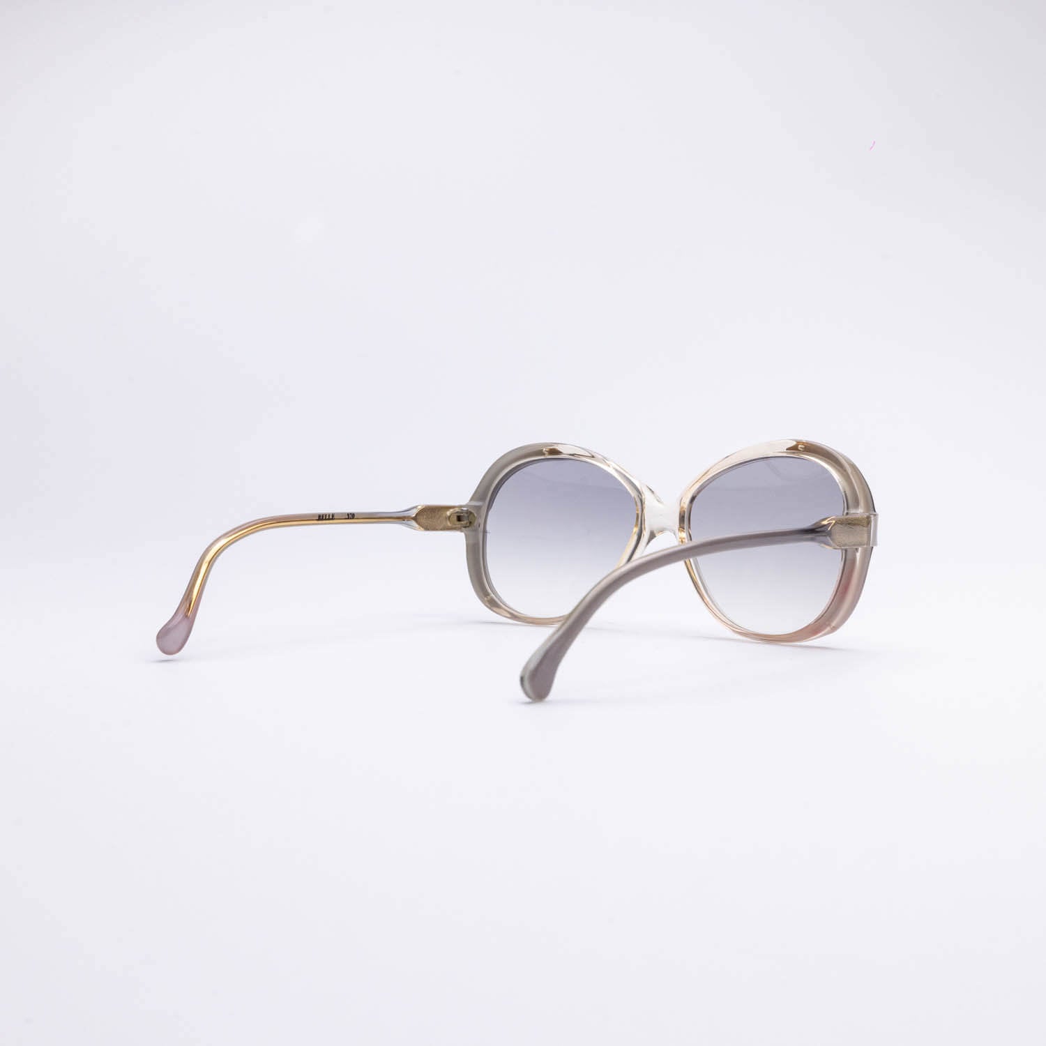 Monture solaire vintage Brigitte Bardot Belle 570 70s — Seconde Édition Montréal 4