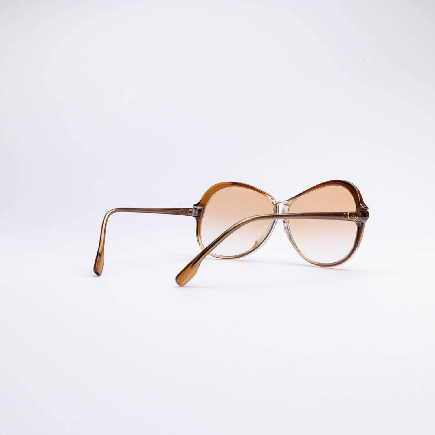 Monture solaire vintage Yves Saint-Laurent 31-253 80s — Seconde Édition Montréal 4