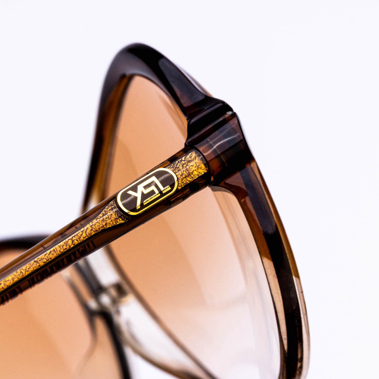 Monture solaire vintage Yves Saint-Laurent 31-253 80s — Seconde Édition Montréal 6