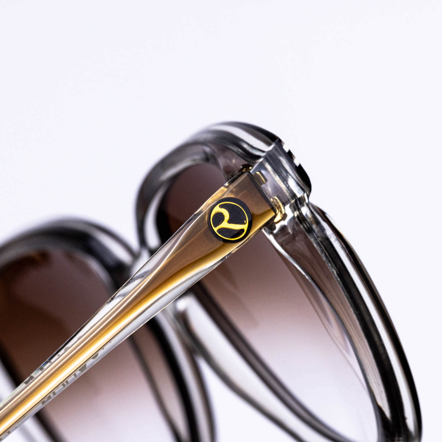 Monture solaire vintage Rochas 511 90s — Seconde Édition Montréal 6
